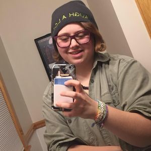 Meet your Posher, Mallory